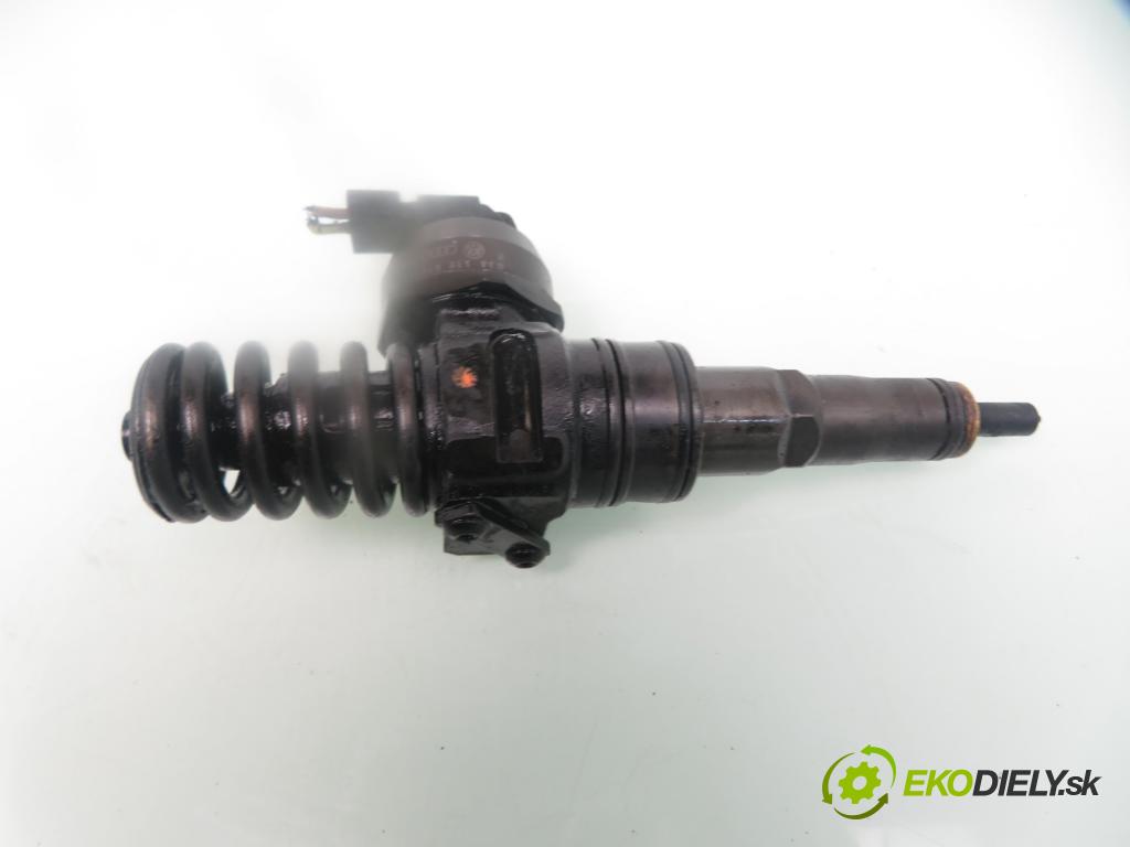 VW PASSAT B5.5 Variant (3B6) KOMBI 2001 96,00 1.9 TDI PD 130 - AVF 1896,00 Vstrekovač 038130073AK ; 0414720038 (Vstrekovače)
