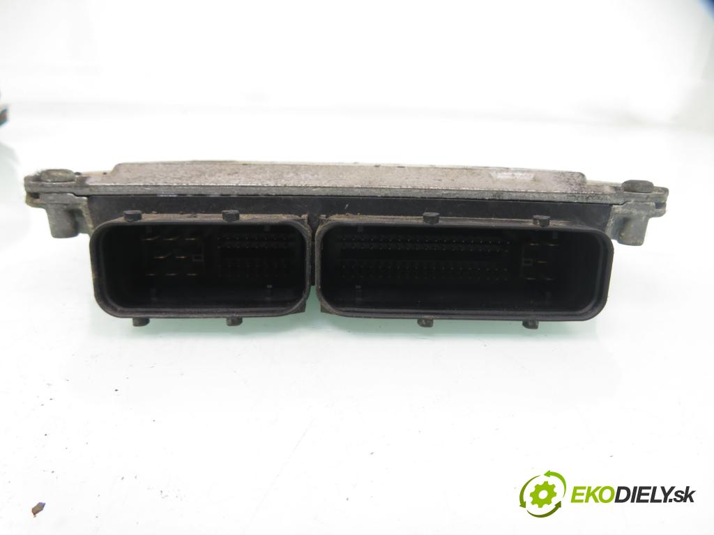 VW POLO (9N_) HB 2002 47,00 1.2 12V 64 - AZQ 1198,00 spínačka / imobilizéra IMMO / řídící jednotka 03E906033L ; 4B0905851 ; 110080124023A