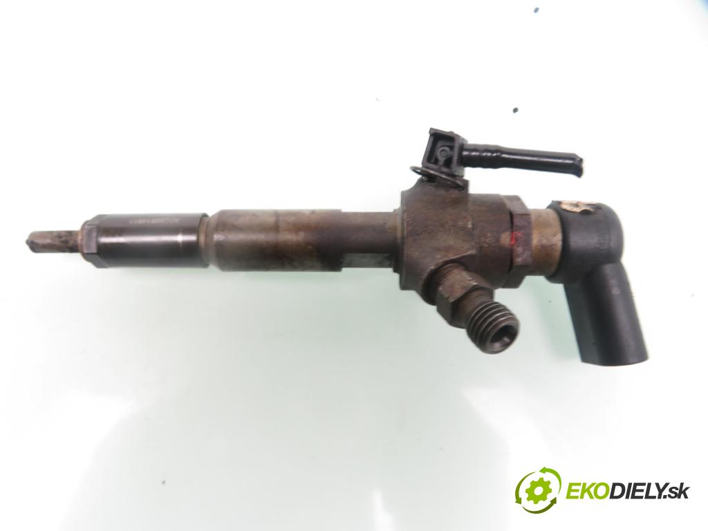 FORD FOCUS II Turnier (DA_, FFS, DS) KOMBI 2005 85,00 1.8 TDCi - KKDA 1753,00 vstrekovač 5WS40086 ; 4M5Q9F593AD (Vstrekovače)