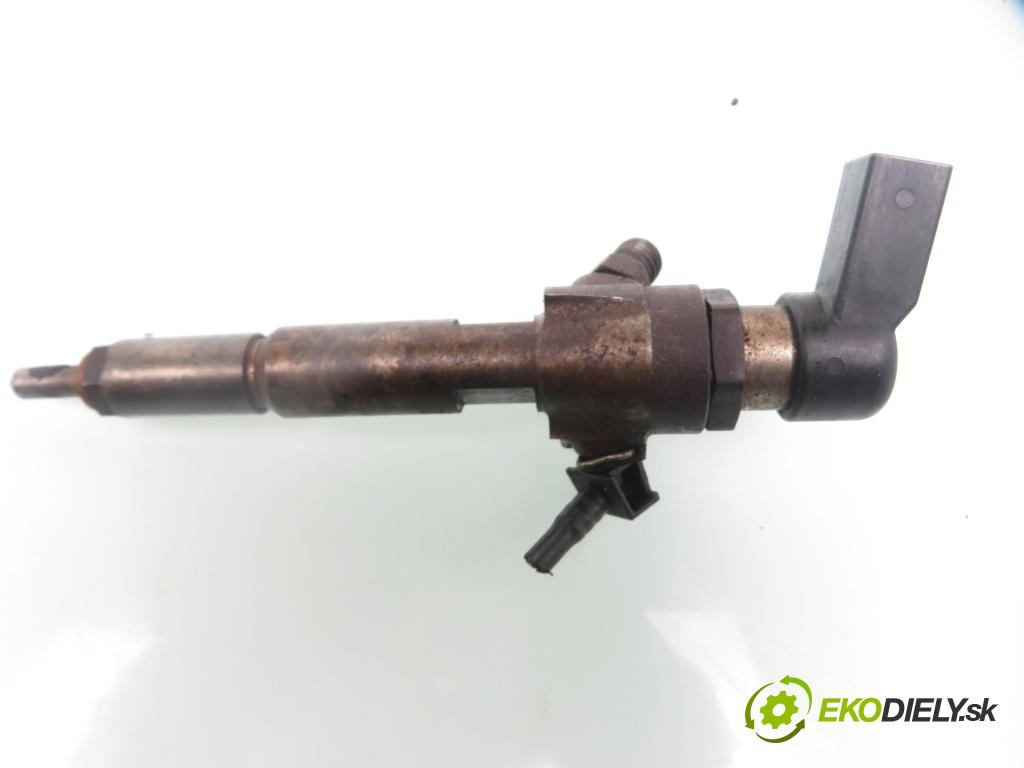 FORD FOCUS II Turnier (DA_, FFS, DS) KOMBI 2005 85,00 1.8 TDCi - KKDA 1753,00 vstrekovač 4M5Q9F593AD (Vstrekovače)