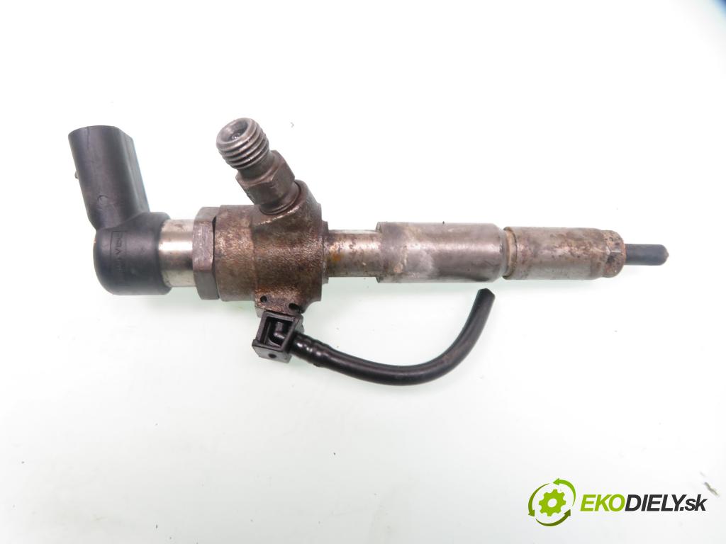 FORD FOCUS II (DA_, HCP) HB 2006 85,00 1.8 TDCi 115 - KKDA 1753,00 vstrekovač 4M5Q9F593AD (Vstrekovače)