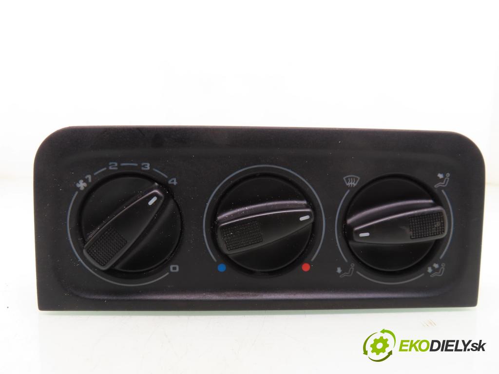 VW GOLF III (1H1) HB 1995 66,00 1.8 - ABS 1781,00 Panel kúrenia 1H0819045A ; 1H0820045