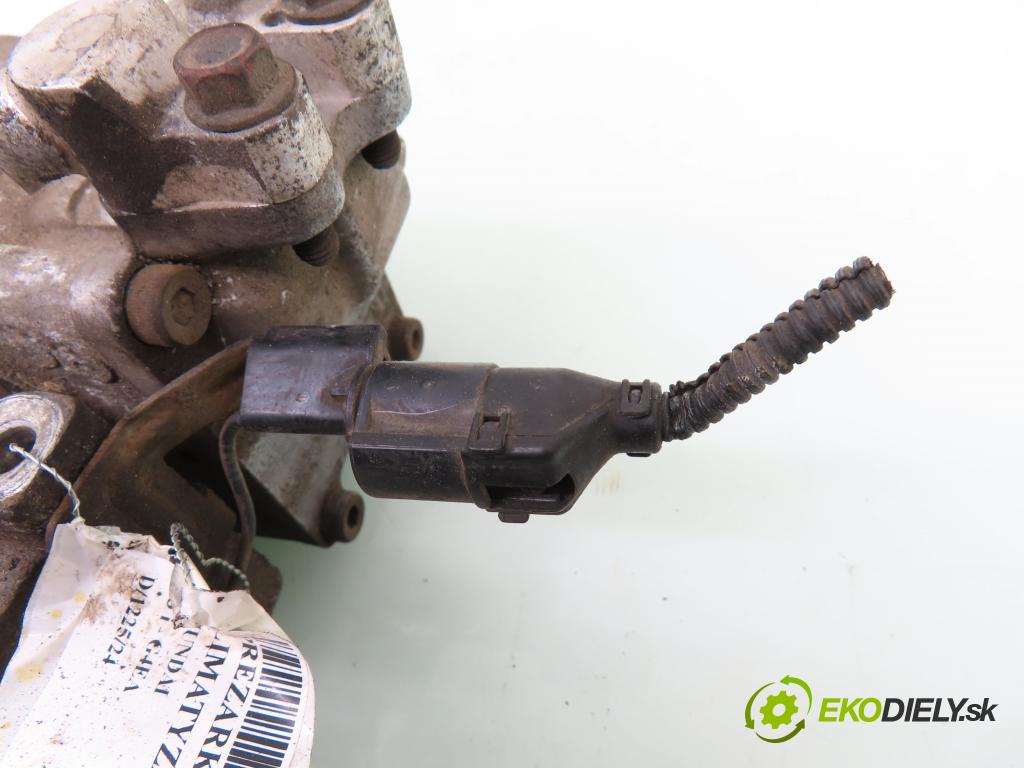 HYUNDAI GETZ (TB) HB 2004 60,00 1.3 12V 82 - G4EA 1341,00 KOMPRESOR: klimatizácie 977011C150 (Kompresory klimatizácie)