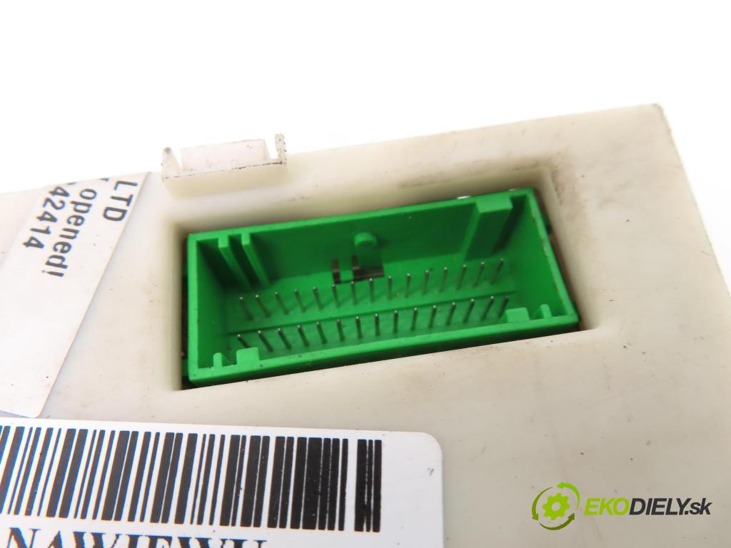 RENAULT LAGUNA II (BG0/1_) LIFTBACK 2005 99,00 2.0 16V (BG00, BG0K, BG0P, BG0W) - F4R 712 1998,00 Panel kúrenia KLIMATRONIK 8200181132D