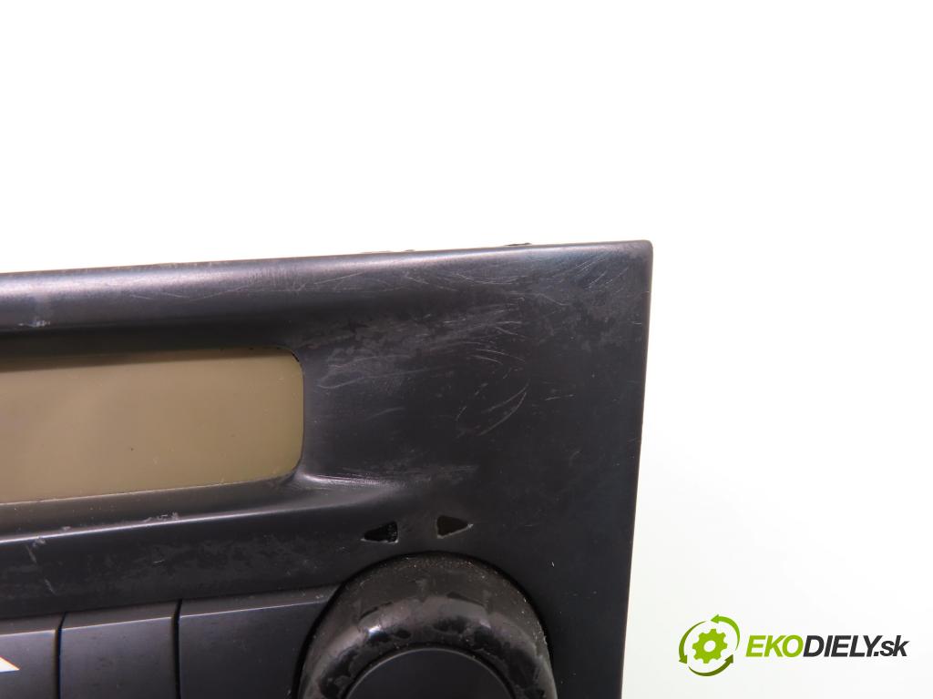 RENAULT LAGUNA II (BG0/1_) LIFTBACK 2005 99,00 2.0 16V (BG00, BG0K, BG0P, BG0W) - F4R 712 1998,00 Panel kúrenia KLIMATRONIK 8200181132D