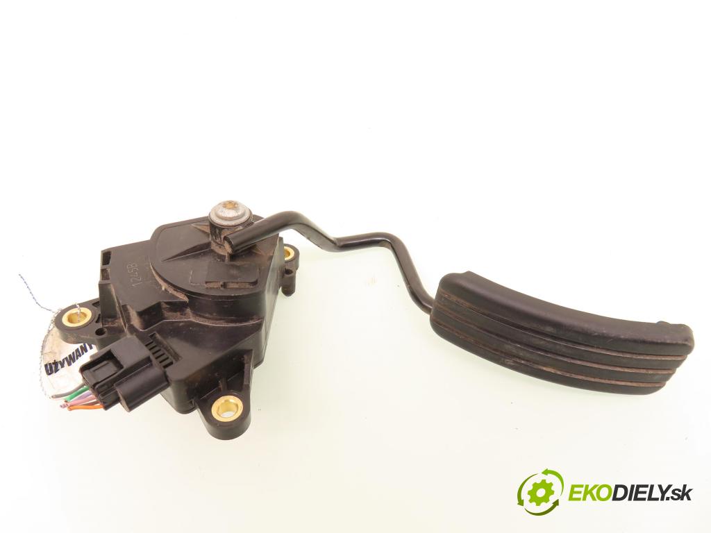 RENAULT MODUS / GRAND MODUS (F/JP0_) HB 2005 65,00 1.6 (JP0L, JP0V) - K4M 794 1598,00 Potenciometer plynu 8200139319 (Pedále)