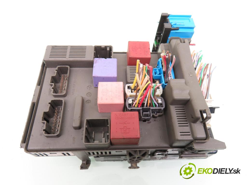 RENAULT LAGUNA II (BG0/1_) LIFTBACK 2005 99,00 2.0 16V (BG00, BG0K, BG0P, BG0W) - F4R 712 1998,00 MODUL BSI 8200500344