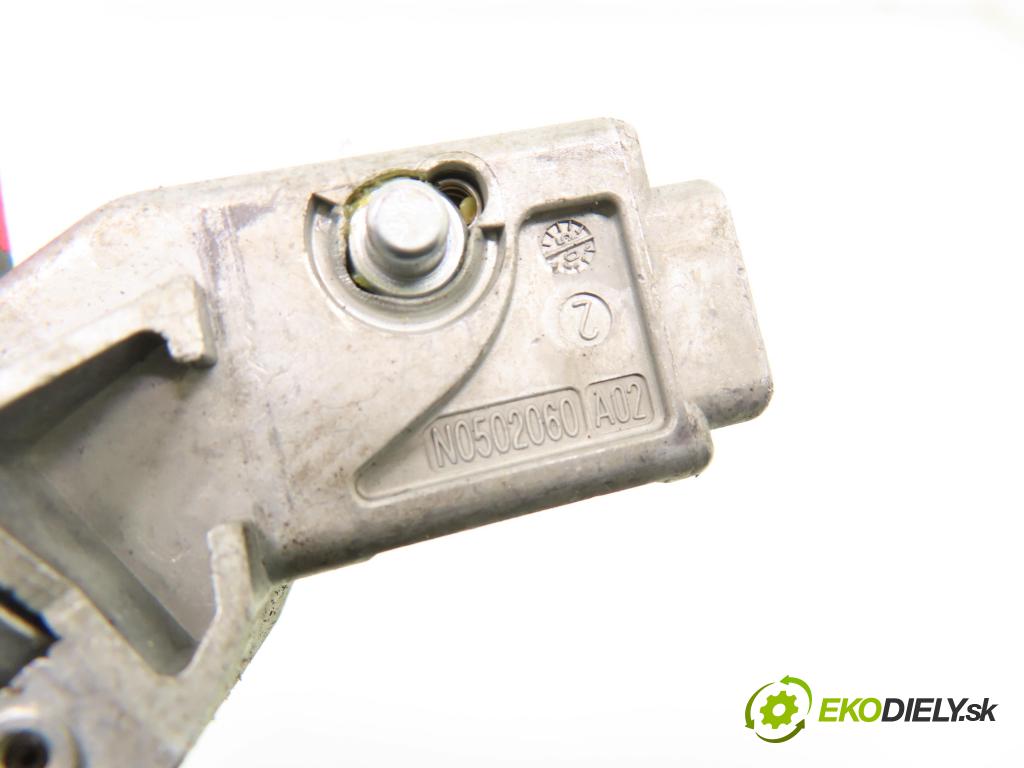 RENAULT MODUS / GRAND MODUS (F/JP0_) HB 2005 65,00 1.6 (JP0L, JP0V) - K4M 794 1598,00 spinačka N0502064 ; N0502060 (Spínacie skrinky a kľúče)