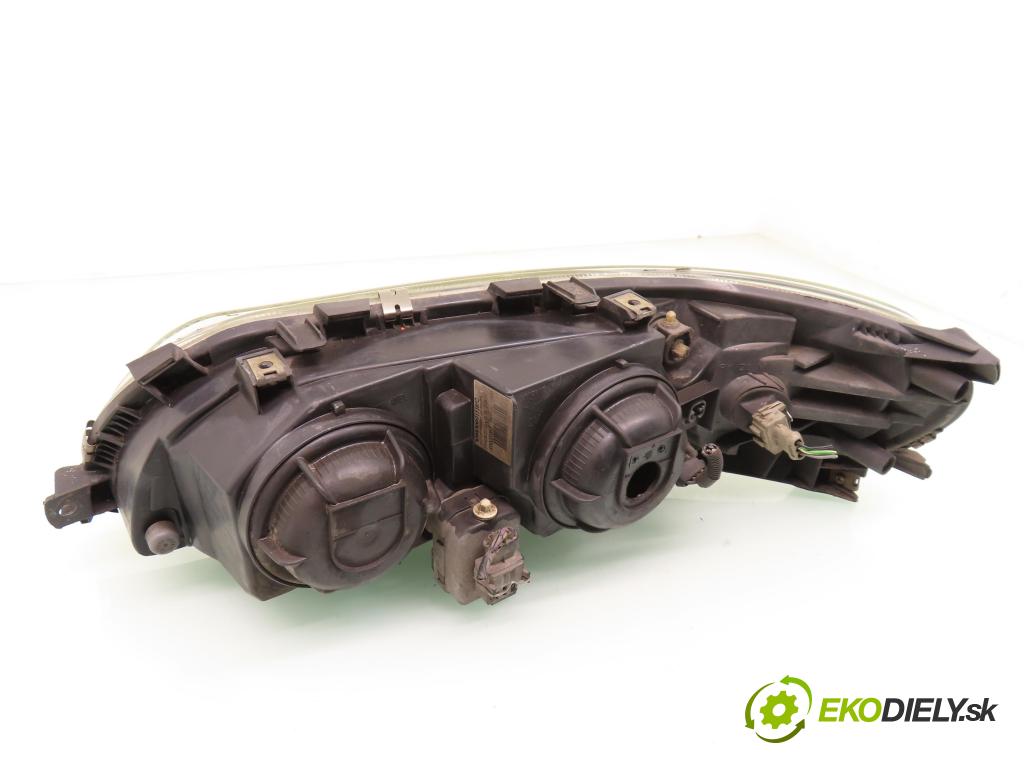 VOLVO S60 I (384) SEDAN 2001 132,00 2.0 T - B 5204 T5 1984,00 Svetlo PP 9151852 ; 89005963
