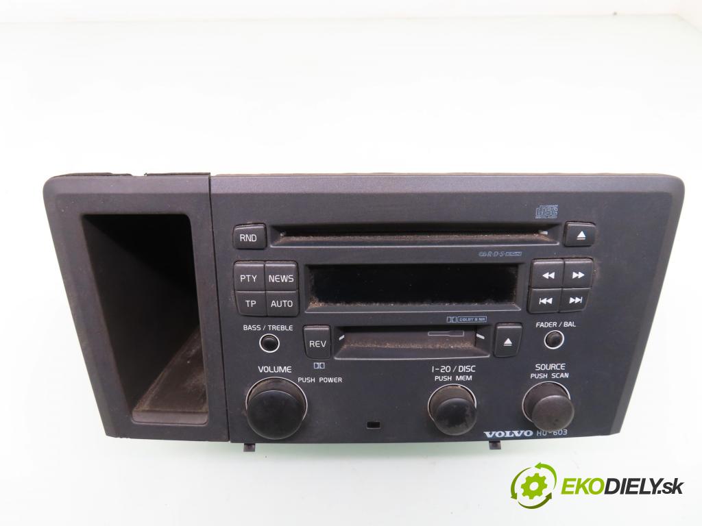 VOLVO S60 I (384) SEDAN 2001 132,00 2.0 T - B 5204 T5 1984,00 RADIO CD Modul 86511521