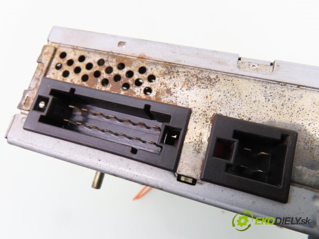 MERCEDES-BENZ KLASA S (W220) SEDAN 2004 145,00 S 320 CDI 197 - OM 613.960 3222,00 Zosilňovač A2208701789 (Zosilňovače)