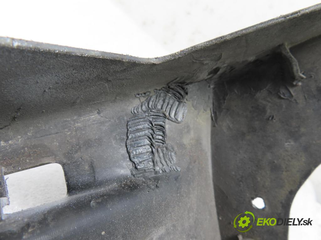 MERCEDES-BENZ GLE (W166) SUV 2015 150,00 250 d 4-matic (166.004) - OM 651.960 2143,00 lišta prahová vnější L 