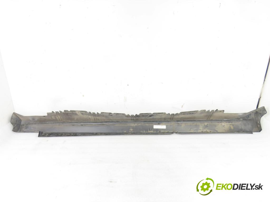 MERCEDES-BENZ GLE (W166) SUV 2015 150,00 250 d 4-matic (166.004) - OM 651.960 2143,00 Lišta prahová vonkajšia L