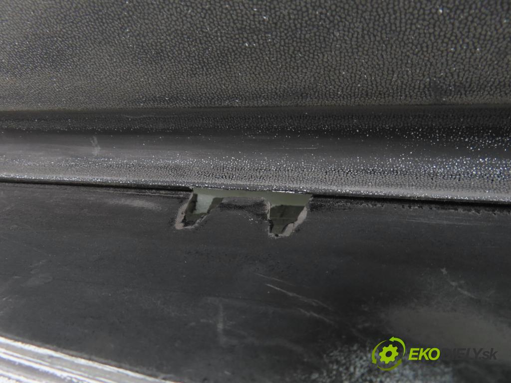 MERCEDES-BENZ GLE (W166) SUV 2015 150,00 250 d 4-matic (166.004) - OM 651.960 2143,00 Lišta prahová vonkajšia L