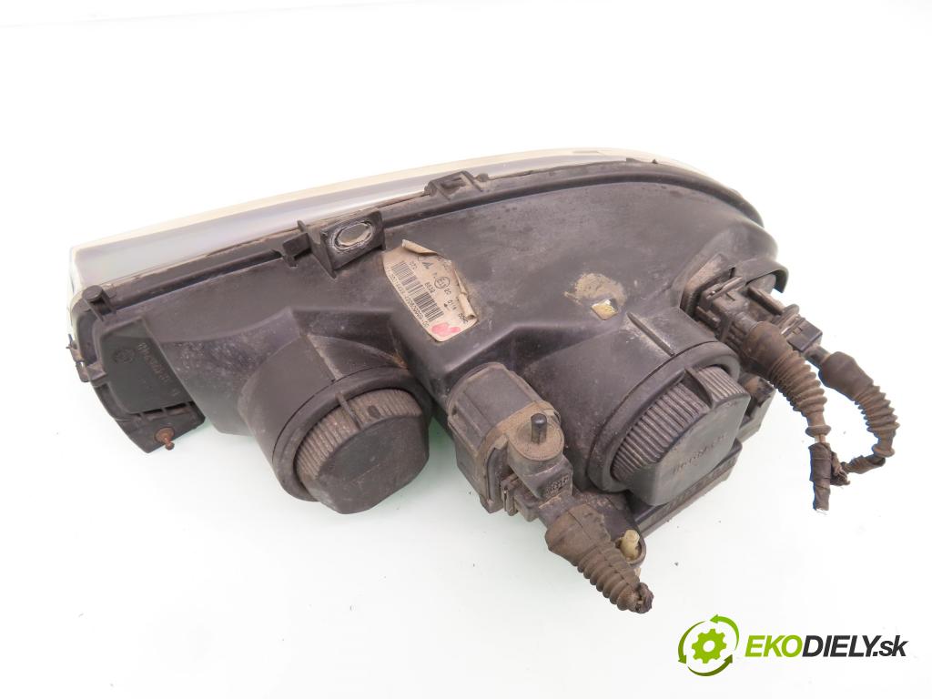 ALFA ROMEO 156 Sportwagon (932_) KOMBI 2003 122,00 2.0 JTS 166 - 937 A1.000 1970,00 Svetlo PP 606859420