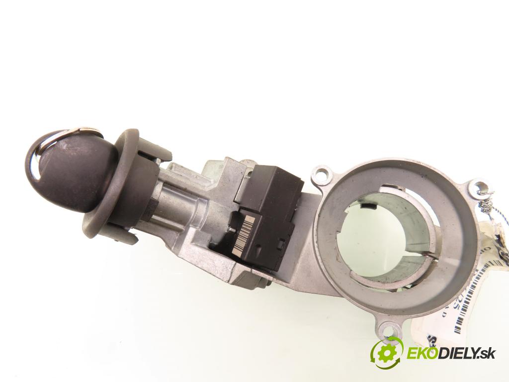 OPEL CORSA D (S07) HB 2009 55,00 1.3 CDTI - Z 13 DTJ 1248,00 spinačka 56155E (Spínacie skrinky a kľúče)