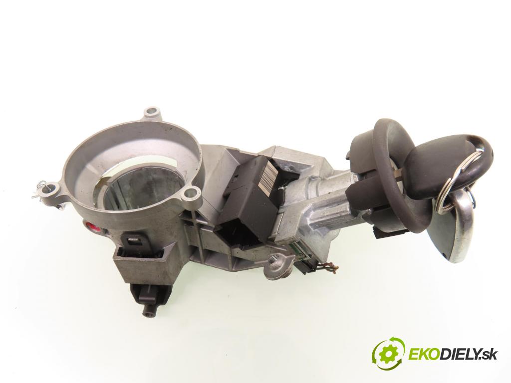 OPEL CORSA D (S07) HB 2009 55,00 1.3 CDTI - Z 13 DTJ 1248,00 spinačka 56155E (Spínacie skrinky a kľúče)