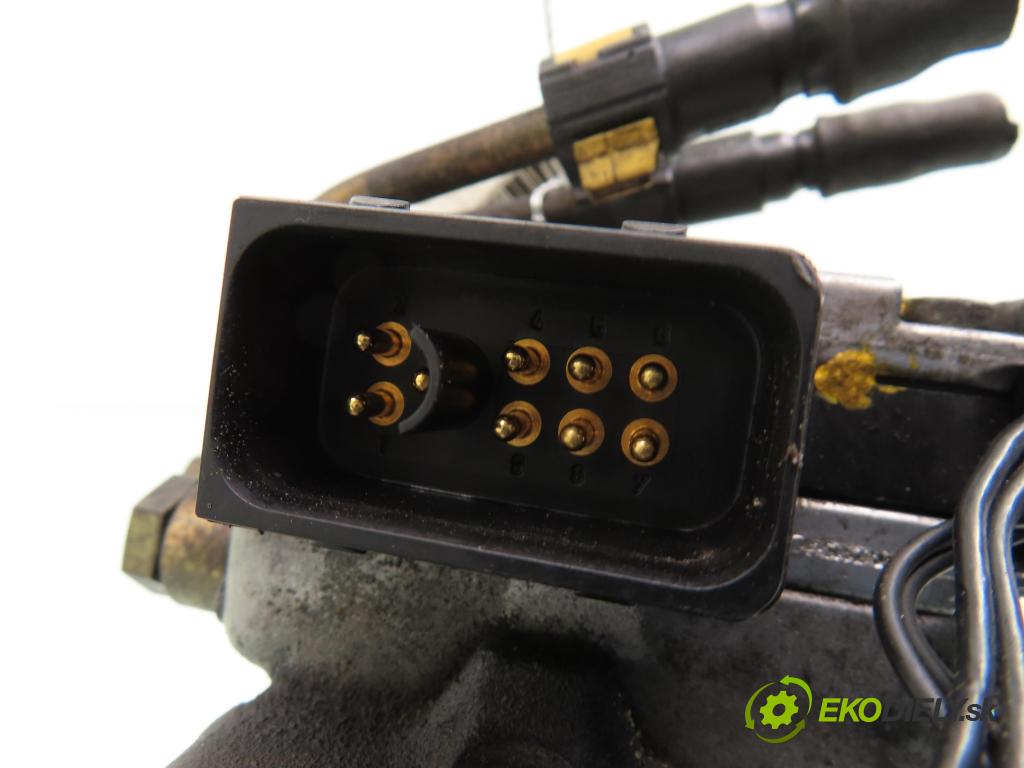 FORD FOCUS (DAW, DBW) HB 2000 66,00 1.8 TDDi 90 - C9DA 1753,00 Pumpa vstrekovacia 0470004002 ; XS4Q9A543NJ (Vstrekovacie čerpadlá)