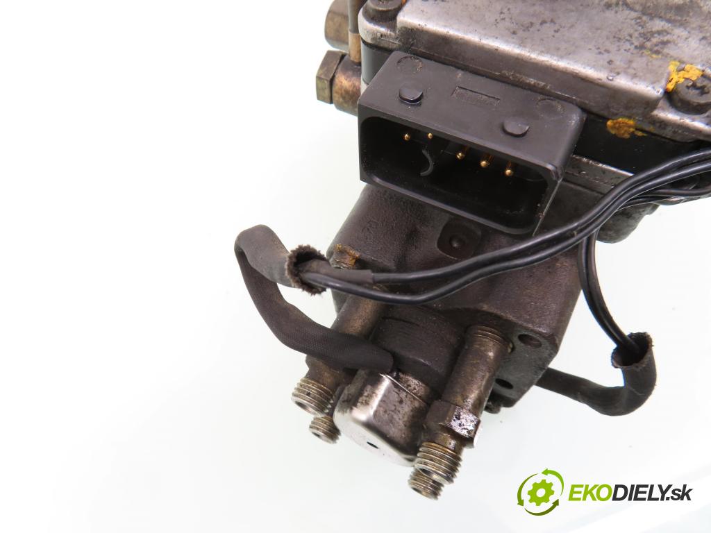 FORD FOCUS (DAW, DBW) HB 2000 66,00 1.8 TDDi 90 - C9DA 1753,00 Pumpa vstrekovacia 0470004002 ; XS4Q9A543NJ (Vstrekovacie čerpadlá)