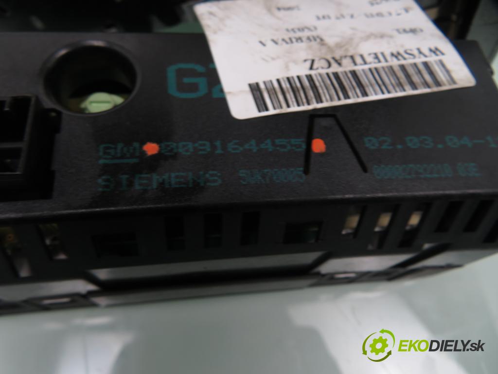 OPEL MERIVA A nadwozie wielkoprzestrzenne (MPV) (X03) MINIVAN 2004 74,00 1.7 CDTI 100 - Z 17 DTH 1686,00 RADIO CD 330886636 ; 13122932