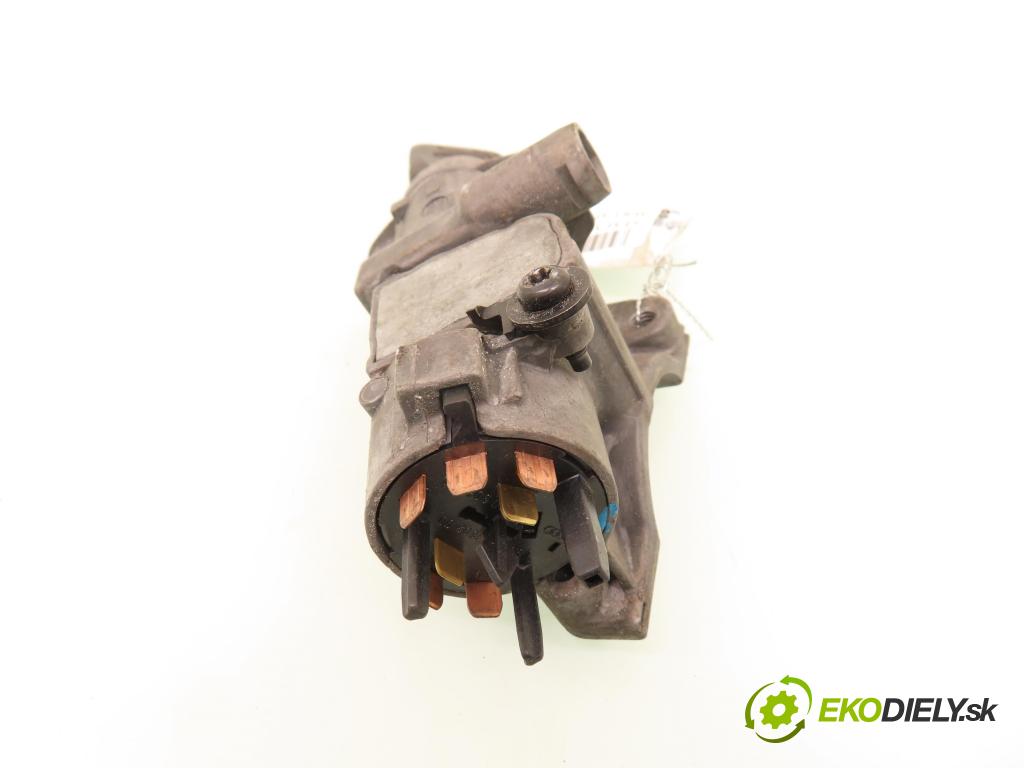 FORD GALAXY (WGR) MINIVAN 2001 85,00 1.9 TDI PD 115 - AUY 1896,00 spinačka 4B0905851B (Spínacie skrinky a kľúče)