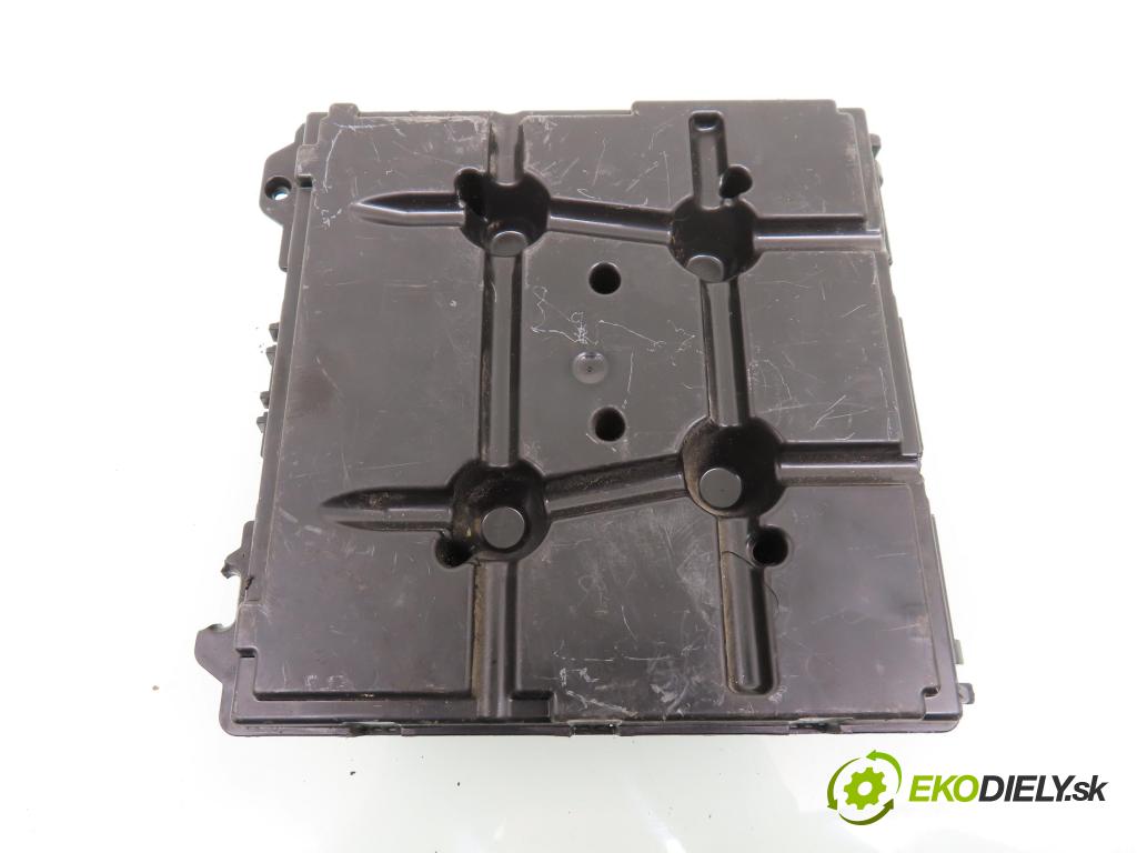 SEAT IBIZA IV (6J5, 6P1) HB 2009 63,00 1.4 16V 86 - BXW 1390,00 MODUL komfortu 6R0937087D ; A2C53362300 ; 5WK50147