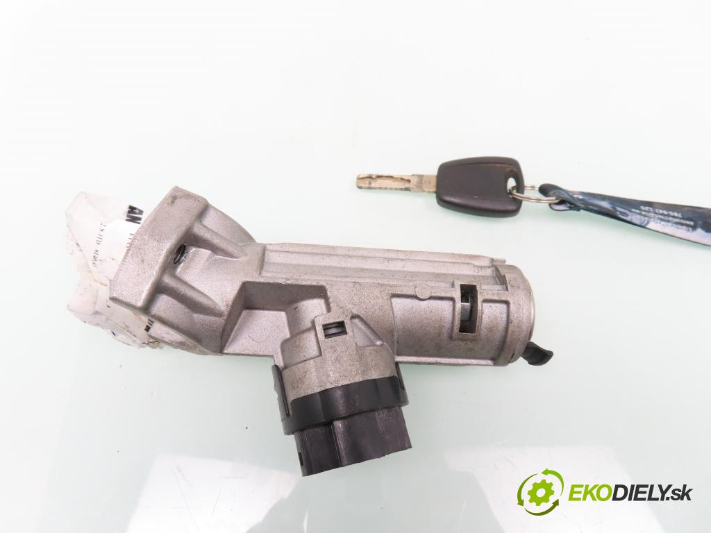 FIAT DUCATO Platforma / podwozie (244_) KABINA/PLATFORMA 2003 90,00 2.8 JTD - 8140,43 2800,00 spinačka  (Spínacie skrinky a kľúče)