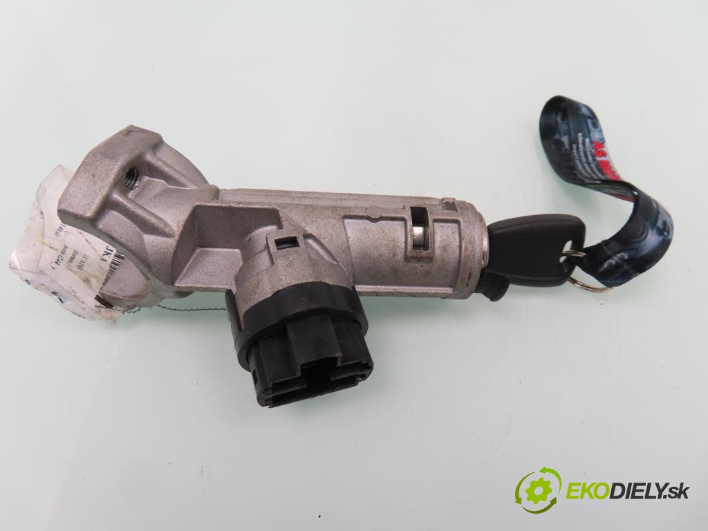 FIAT DUCATO Platforma / podwozie (244_) KABINA/PLATFORMA 2003 90,00 2.8 JTD - 8140,43 2800,00 spinačka  (Spínacie skrinky a kľúče)