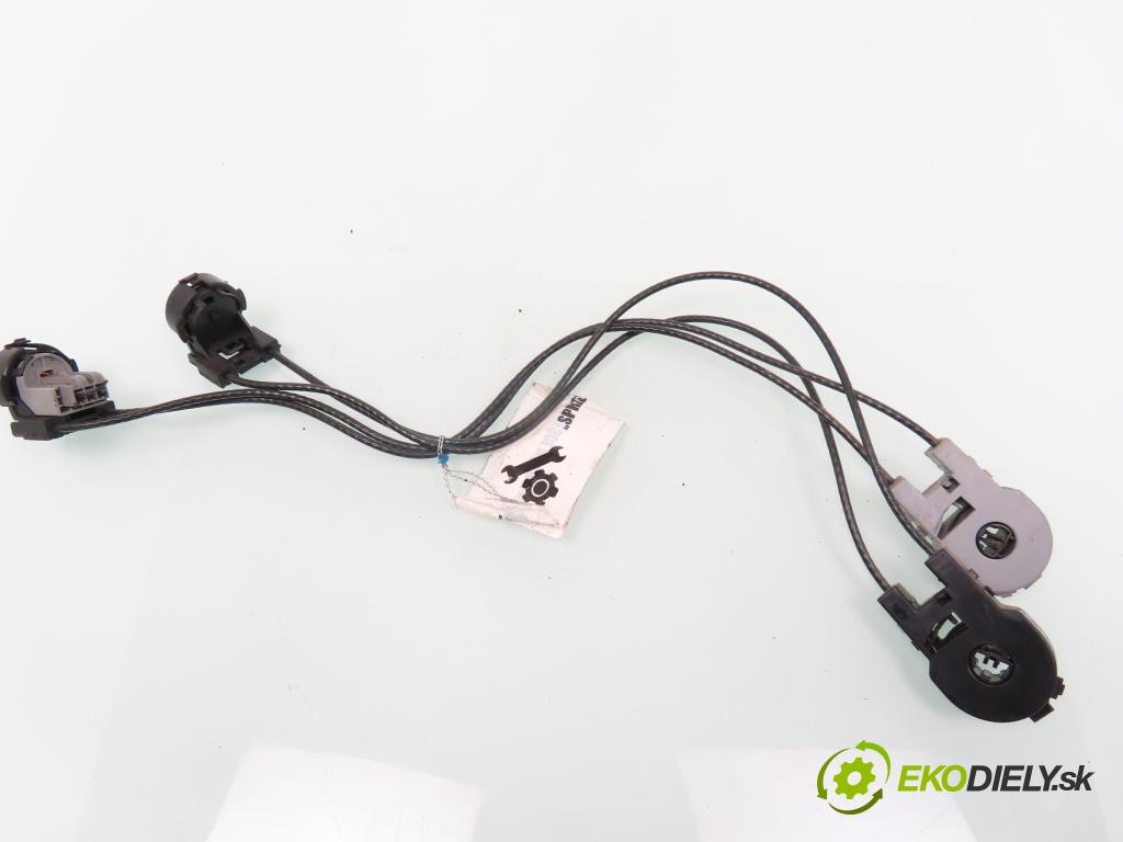 FORD FOCUS (DAW, DBW) HB 2000 66,00 1.8 TDDi 90 - C9DA 1753,00 Lanko panel kúrenia 98AB11504AE ; 98AB11503AE