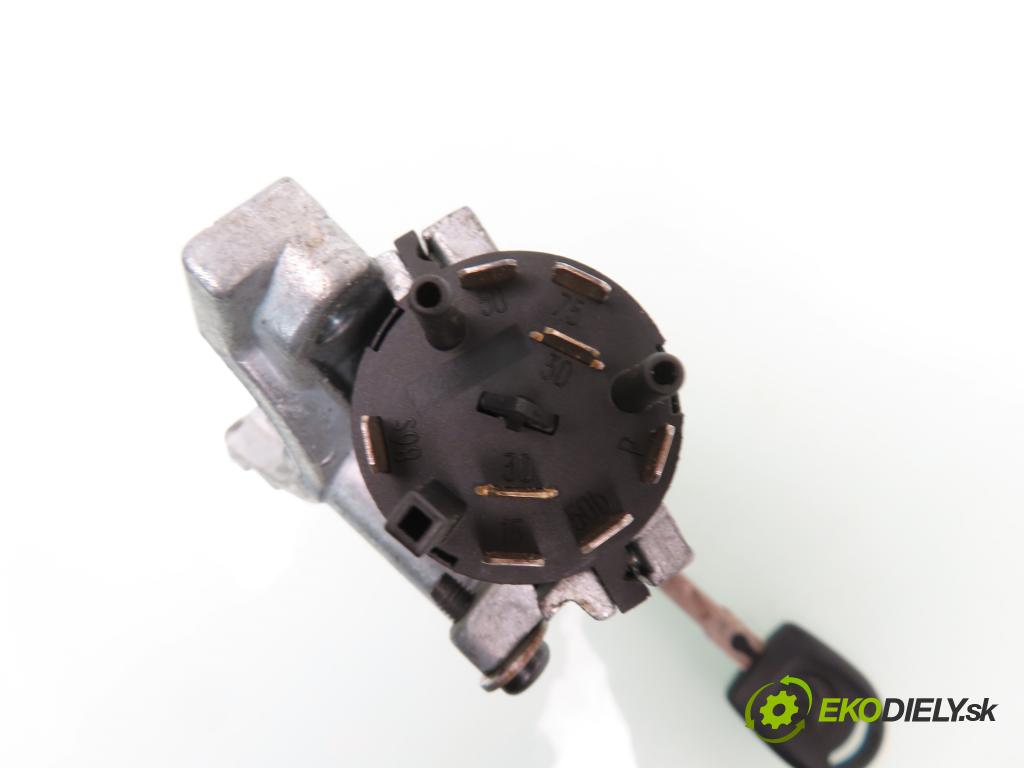 VW PASSAT B5 Variant (3B5) KOMBI 1998 110,00 1.8 T - AEB 1781,00 spinačka 4D0905851E (Spínacie skrinky a kľúče)