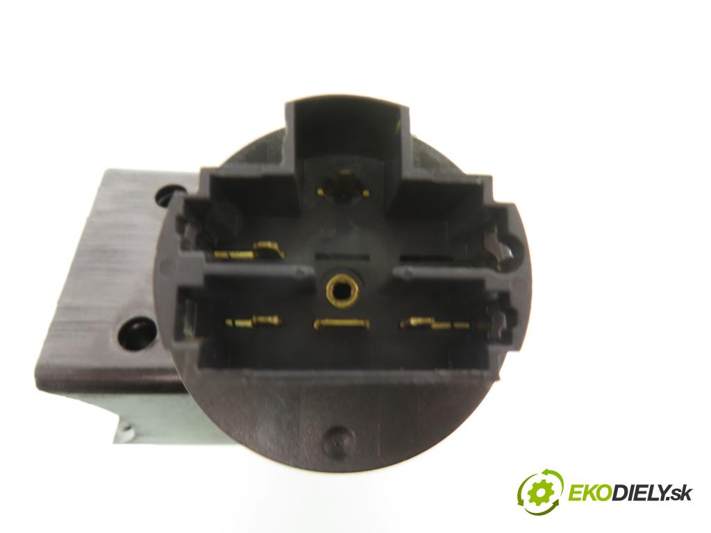 FIAT PANDA (169_) HB 2004 40,00 1.1 54 - 187 A1.000 1108,00 spinačka 46845361 (Spínacie skrinky a kľúče)