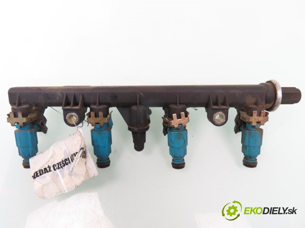 FIAT PUNTO (188_) HB 2000 59,00 1.2 16V 80 - 188 A5.000 1242,00 Lišta vstrekovacia 0280155816 ; 0280151073 (Vstrekovacie lišty)