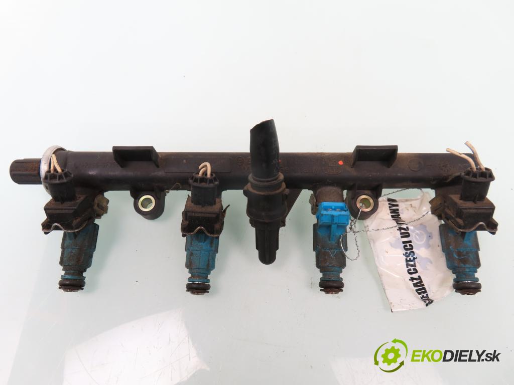 FIAT PUNTO (188_) HB 2000 59,00 1.2 16V 80 - 188 A5.000 1242,00 Lišta vstrekovacia 0280155816 ; 0280151073 (Vstrekovacie lišty)