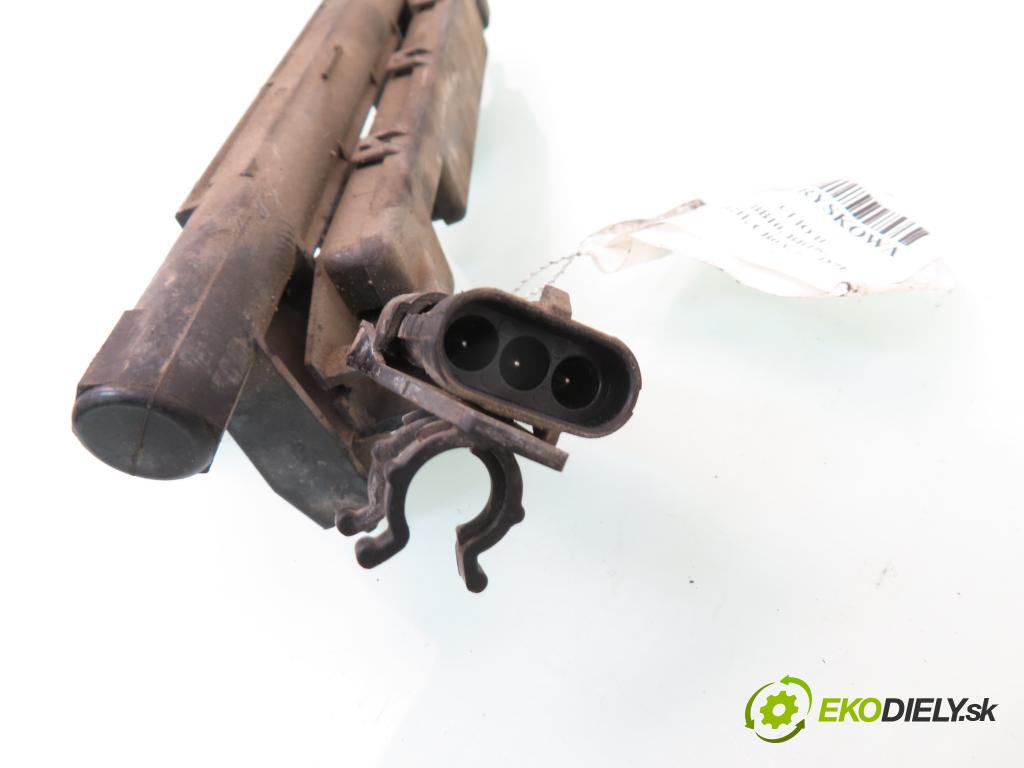 RENAULT CLIO II (BB_, CB_) HB 2000 43,00 1.2 8V 58 1149,00 Lišta vstrekovacia 873774 (Vstrekovacie lišty)