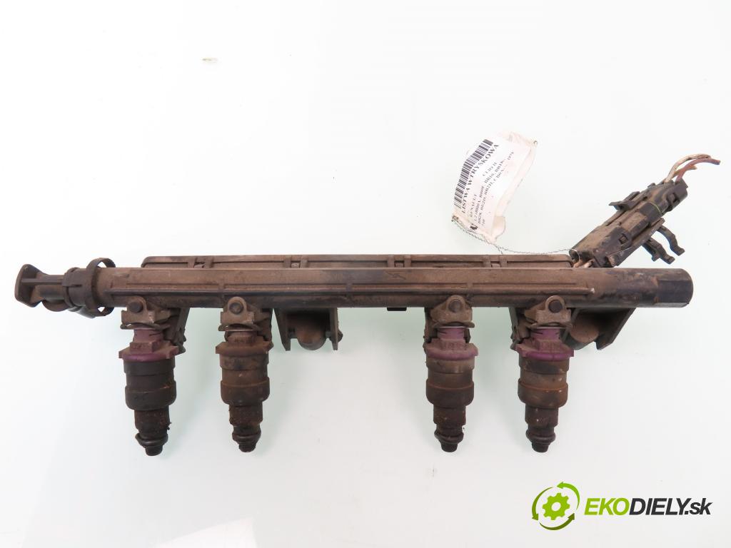 RENAULT CLIO II (BB_, CB_) HB 2000 43,00 1.2 8V 58 1149,00 Lišta vstrekovacia 873774 (Vstrekovacie lišty)