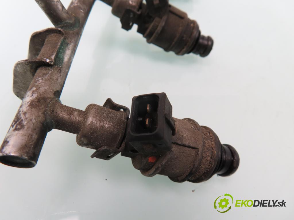 OPEL ZAFIRA A Nadwozie Wielkopojemne (MPV) (T98)  MINIVAN 2000 92,00 1.8 16V 125 - Z 18 XE 1796,00 Lišta vstrekovacia 5WK93151 ; 90536149 (Vstrekovacie lišty)