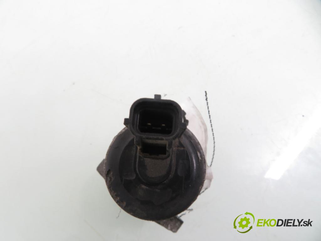 FORD FOCUS (DAW, DBW) HB 2004 74,00 1.6 16V 100 - FYDA 1596,00 Motorček krokový 6116300 (Motorček krokový)