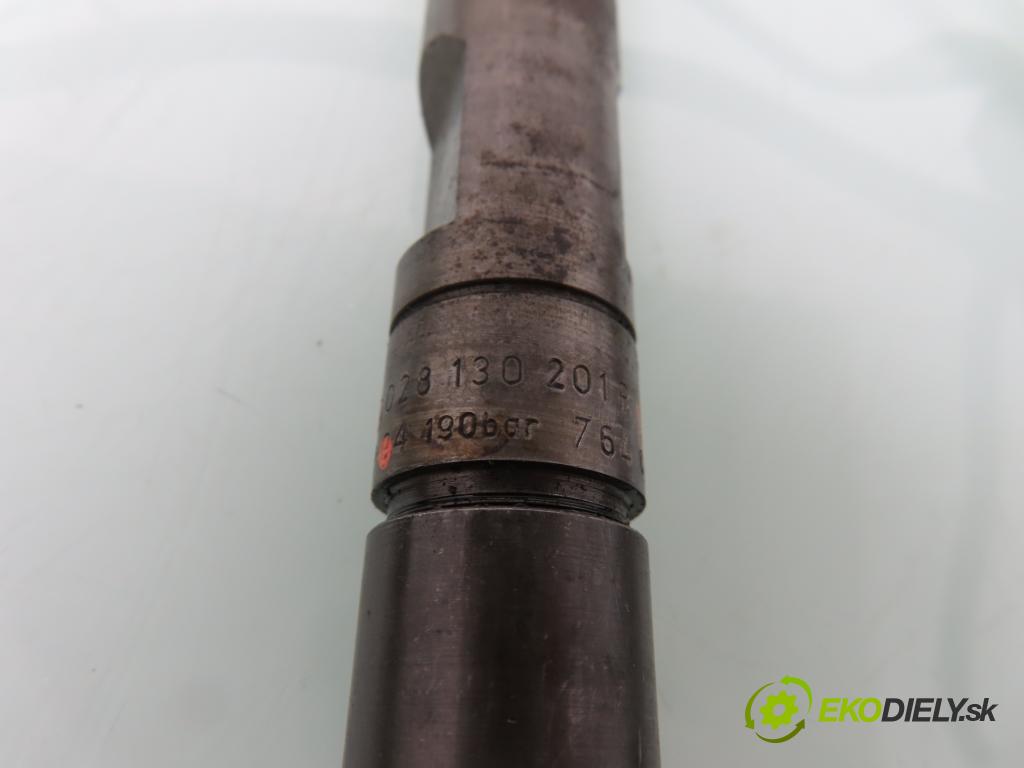 SEAT CORDOBA (6K1, 6K2) SEDAN 1997 47,00 1.9 SDI - AEY 1896,00 vstřikovací ventily 028130201R ; 028130201 ; KBEL58P (Vstřikovací ventily)