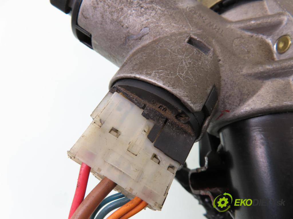 FIAT CINQUECENTO (170_) HB 1993 23,00 0.7 (170AA) - 170 A.000 704,00 Hriadeľ, tyč volantu  (Tyče riadenia (volantu))