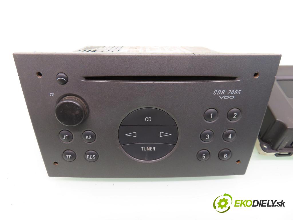 OPEL VECTRA C GTS (Z02) LIFTBACK 2002 90,00 1.8 16V 122 - Z 18 XE 1796,00 RADIO CD 13138246 ; CDR2005 ; 13114365
