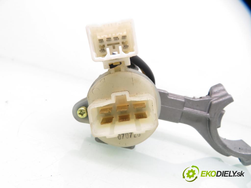 HYUNDAI MATRIX (FC) MINIVAN 2008 75,00 1.5 CRDi 102 - D4FA 1493,00 spinačka  (Spínacie skrinky a kľúče)