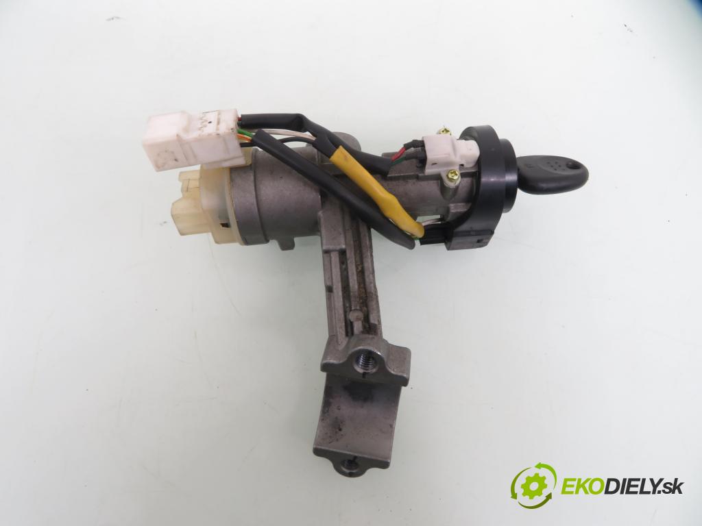 HYUNDAI MATRIX (FC) MINIVAN 2008 75,00 1.5 CRDi 102 - D4FA 1493,00 spinačka  (Spínacie skrinky a kľúče)