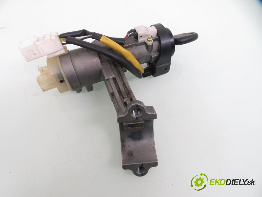 HYUNDAI MATRIX (FC) MINIVAN 2008 75,00 1.5 CRDi 102 - D4FA 1493,00 spinačka  (Spínacie skrinky a kľúče)