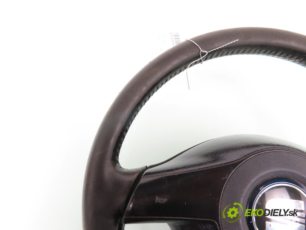 SEAT LEON (1M1) HB 2003 81,00 1.9 TDI 110 - ASV 1896,00 Volant 1J0419091 ; 1M0880201 (Volanty)