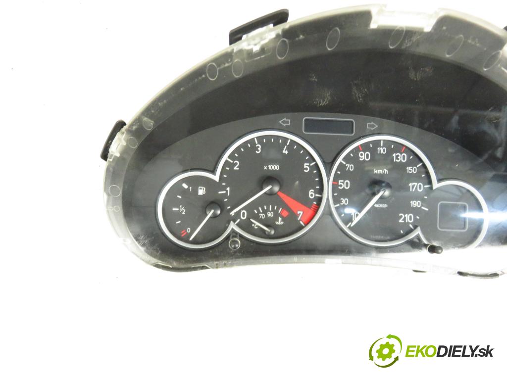 SKODA SUPERB I (3U4) SEDAN 2002 74,00 1.9 TDI - AVB 1896,00 Vstrekovač 038130073AJ ; 0414720037 (Vstrekovače)