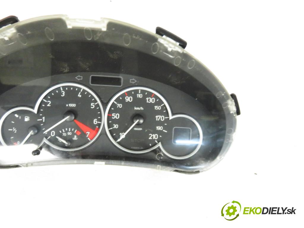 SKODA SUPERB I (3U4) SEDAN 2002 74,00 1.9 TDI - AVB 1896,00 Vstrekovač 038130073AJ ; 0414720037 (Vstrekovače)
