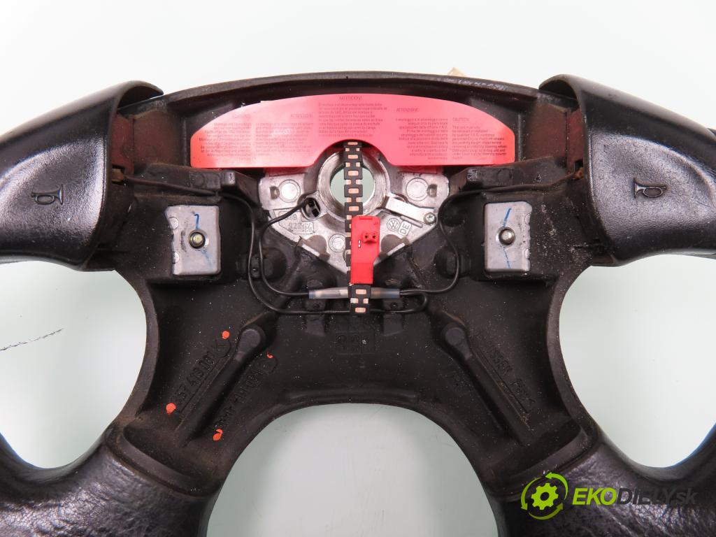 VW POLO (6N1) HB 1994 55,00 75 1.6 - AEA 1598,00 Volant 357419091K ; 3A0419091C ; 3A0880201 (Volanty)