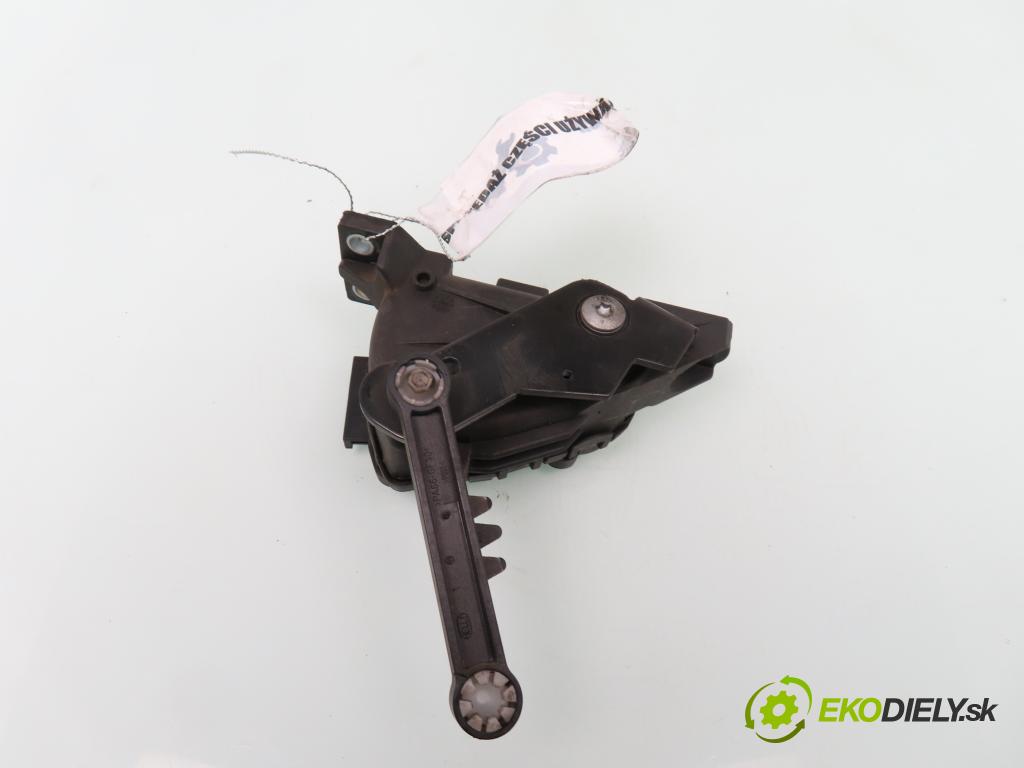 RENAULT KANGOO (KC0/1_) KOMBIVAN 2002 60,00 1.5 dCi 80 - K9K 702 1461,00 Potenciometer plynu 8200089851 ; 6PV008119 (Pedále)