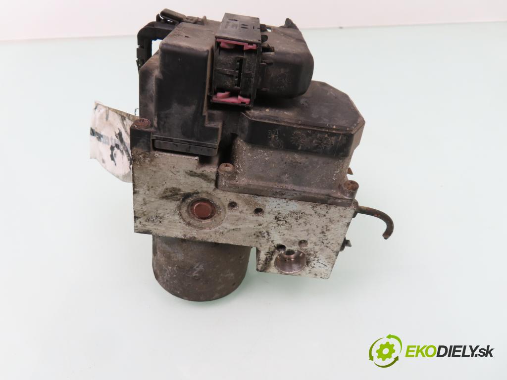 OPEL ZAFIRA A Nadwozie Wielkopojemne (MPV) (T98)  MINIVAN 1999 85,00 1.8 16V 116 - X 18 XE1 1796,00 pumpa ABS 90581418 ; 0265220531 ; 0273004363 (Pumpy brzdové)