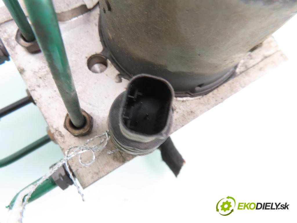 PEUGEOT 307 SW (3H) KOMBI 2003 79,00 2.0 HDI 110 - RHS 1997,00 Pumpa ABS 0265950084 ; 0265225188 ; 9648265580 (Pumpy ABS)